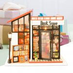 Susan's Book Store DIY Miniature Dollhouse Kit-5