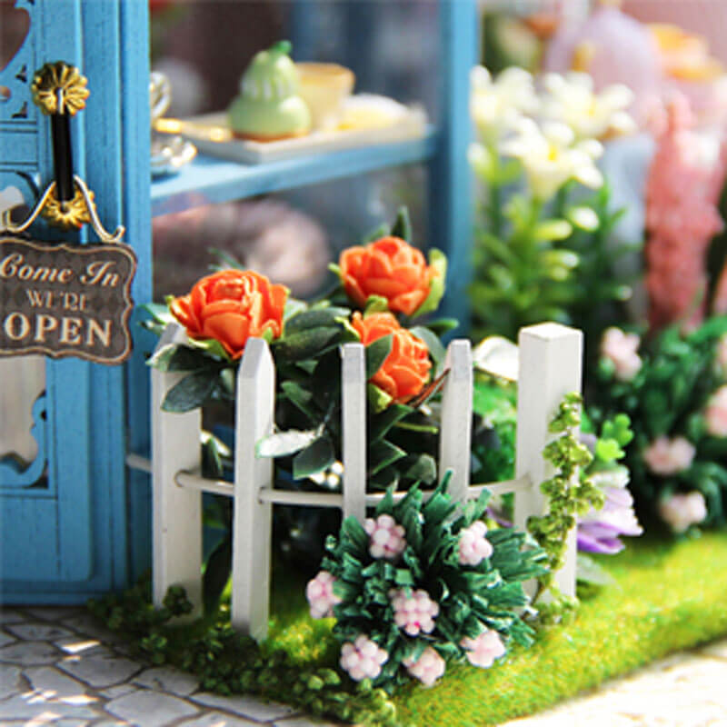 Rose's Garden DIY Miniature Dollhouse Kit with Music Box Description-8