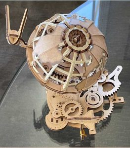 Transmission Gear Rotate Globe 3D Wooden Puzzle
