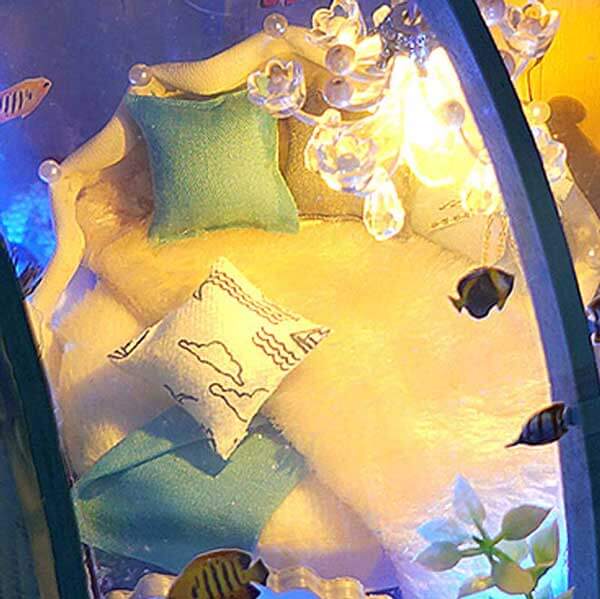 Ocean Room With Lights Miniature Dollhouse Description-3