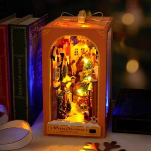 Christmas Gift Theme Book Nook Miniature Dollhouse_2