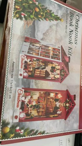 Santa Claus' Room Book Nook Miniature Dollhouse (With Music Box) photo review