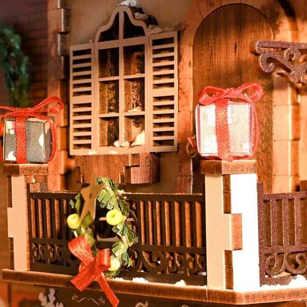 Christmas Crazy Night Book Nook Miniature Dollhouse_Description_4