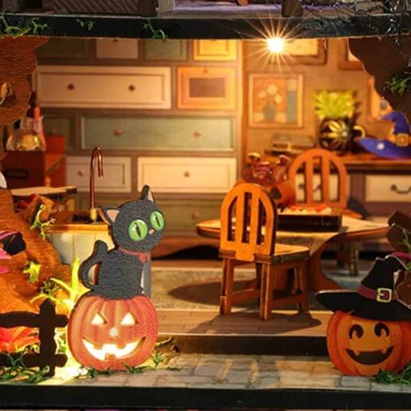 Halloween Witchy Retreat DIY Miniature Dollhouse_Description_7