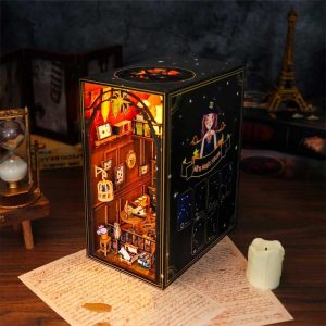 Mira Magic House Book Nook Miniature Dollhouse_2