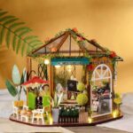 Garden Café DIY Miniature Dollhouse_2