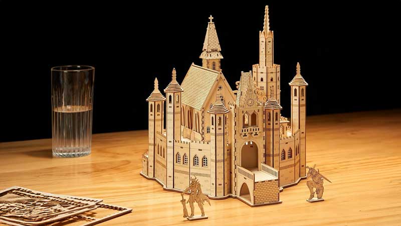 Royal Knight's Castle 3D Wooden Puzzle_Description_1