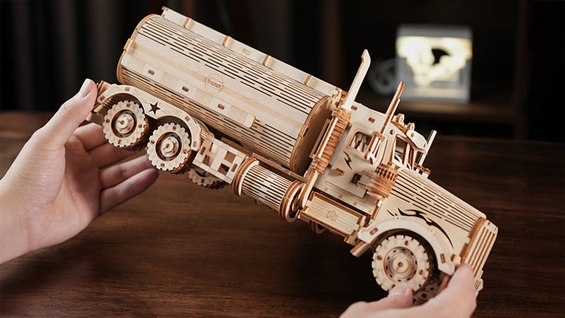 Tanker Truck Model 3D Wooden Puzzle_Description_1
