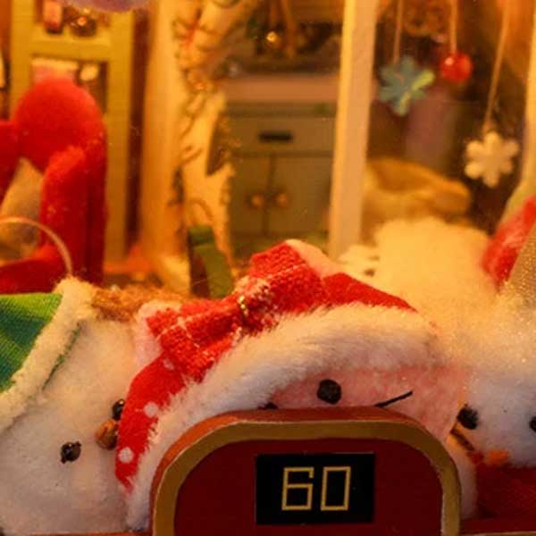 Christmas Claw Crane Theme DIY Miniature Dollhouse_Description_7