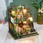 Darcy's Flower House DIY Miniature Dollhouse_4