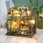 Darcy's Flower House DIY Miniature Dollhouse_5