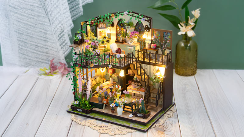 Darcys Flower House DIY Miniature Dollhouse_Description_1