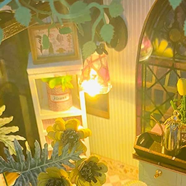 Darcys Flower House DIY Miniature Dollhouse_Description_4