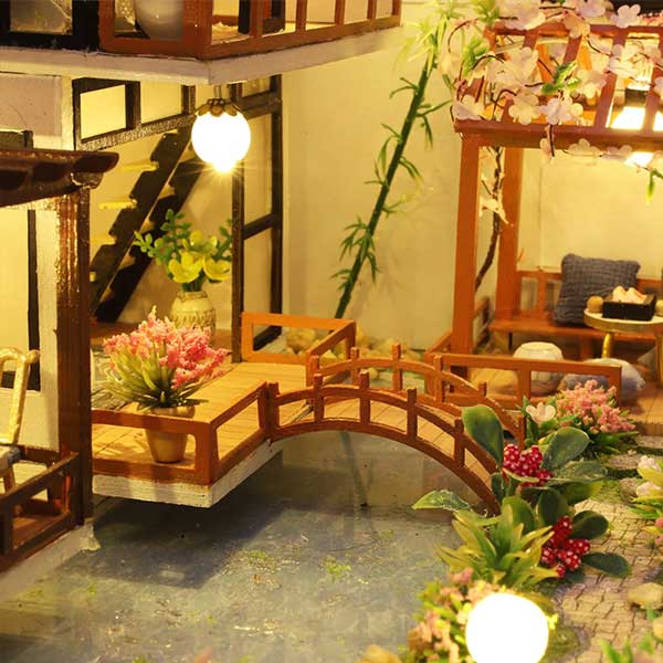 Dora’s Bamboo Courtyard DIY Miniature Dollhouse_Description_3