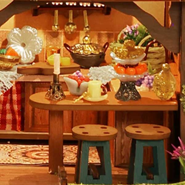 Forest Adventures DIY Miniature Dollhouse_Description_3