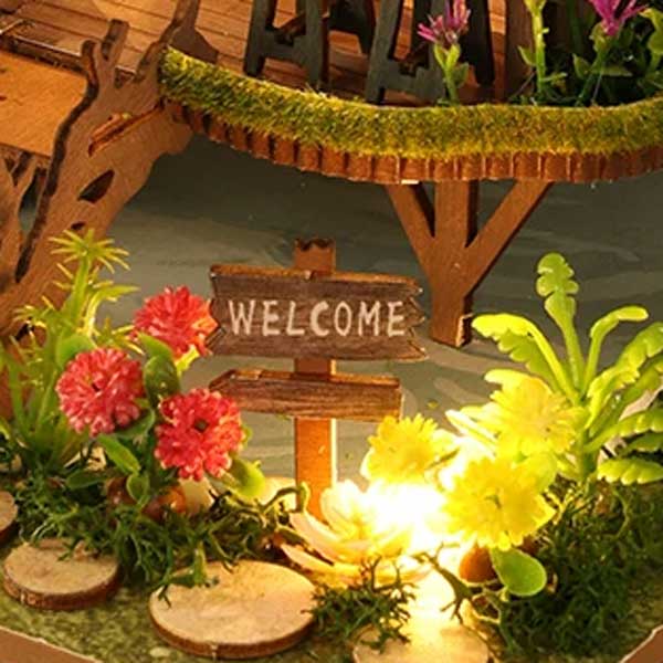 Forest Adventures DIY Miniature Dollhouse_Description_7