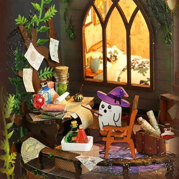 Halloween Witchy Retreat DIY Miniature Dollhouse_Description_3