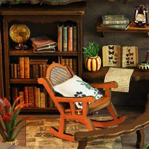 Halloween Witchy Retreat DIY Miniature Dollhouse_Description_5
