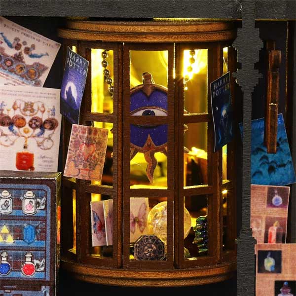 Holo Magic City DIY Miniature Dollhouse_Description_4