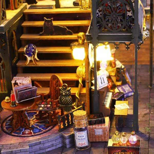 Luna's Magic House DIY Miniature Dollhouse_Description_3