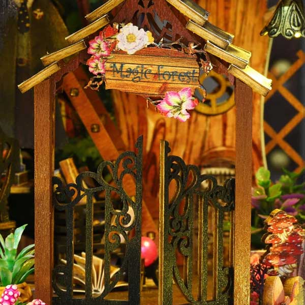 Magic Forest DIY Miniature Dollhouse_Description_7