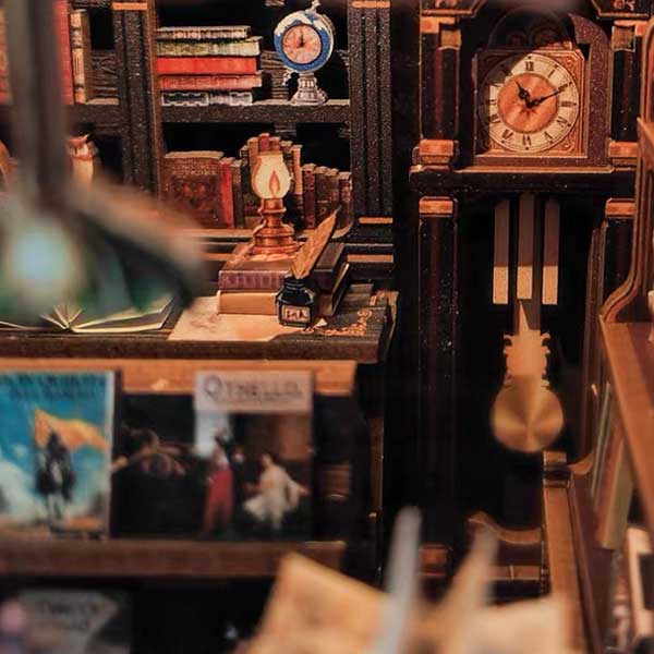 Owl Bookstore Book Nook Miniature Dollhouse_Description_8