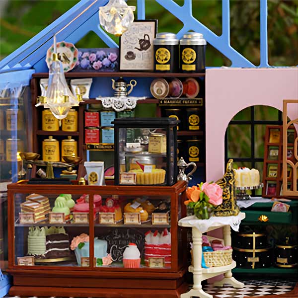 Rose Garden DIY Miniature Dollhouse_Description_4