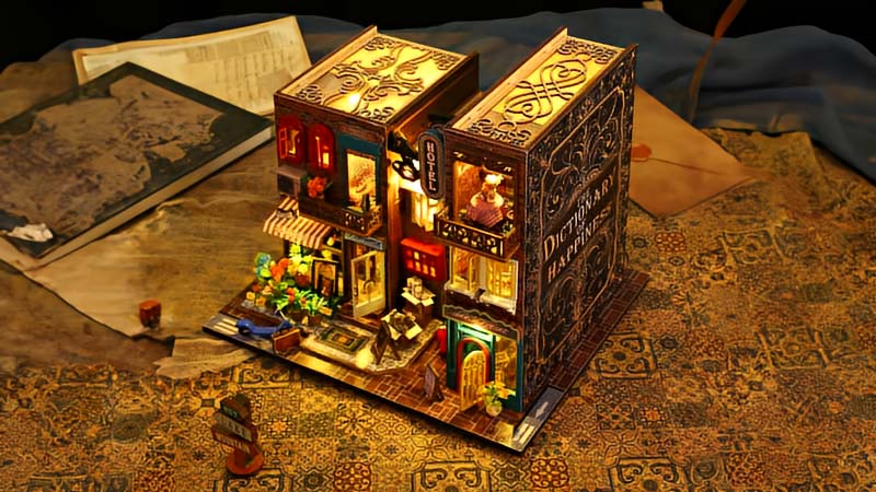 Scarborough Hotel DIY Miniature Dollhouse_Description_1
