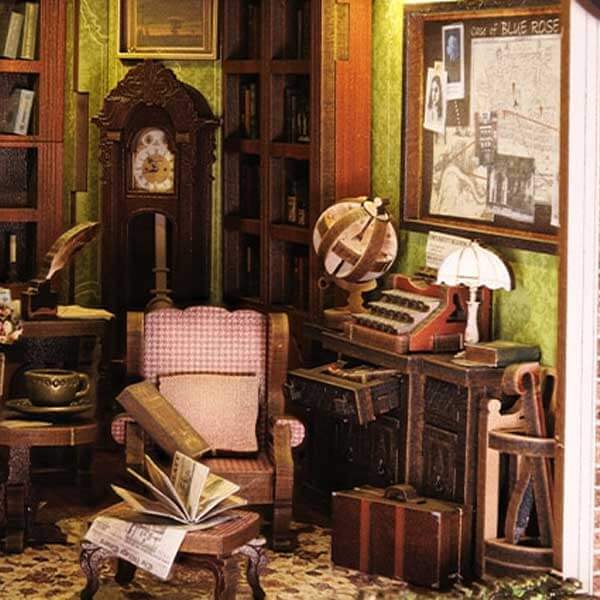 Sherlock Holmes Book Nook Miniature Dollhouse_Description_3