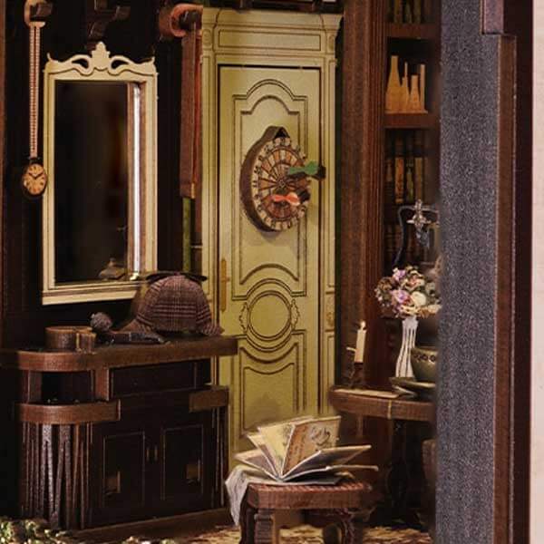 Sherlock Holmes Book Nook Miniature Dollhouse_Description_4