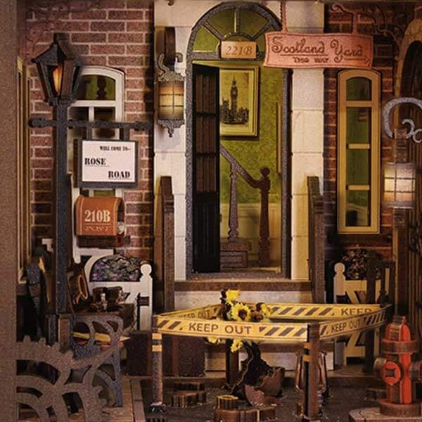 Sherlock Holmes Book Nook Miniature Dollhouse_Description_5
