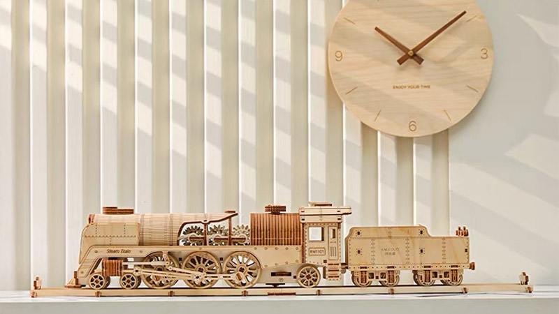 Vintage Mechanical Steam Train 3D Wooden Puzzle_Description_1