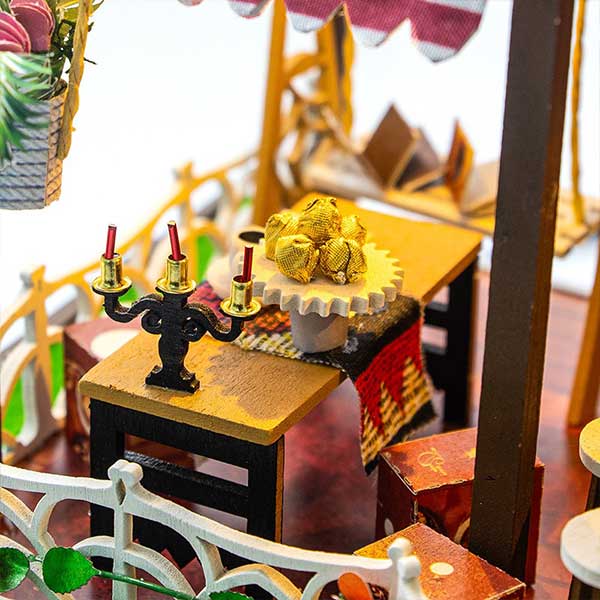 Coffee Shop DIY Miniature Dollhouse_Description_6