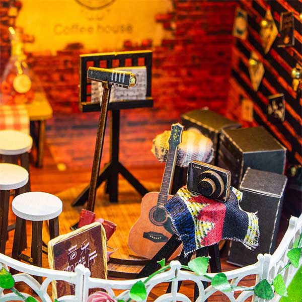Coffee Shop DIY Miniature Dollhouse_Description_7