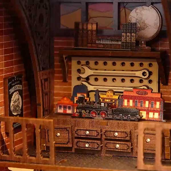 Train Repair Station Book Nook Miniature Dollhouse_Description_6