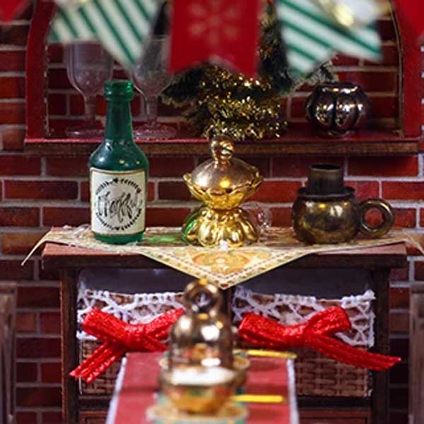 Warm Christmas Lodge DIY Miniature Dollhouse_Description_7