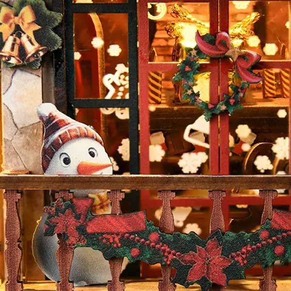 Christmas Shop Book Nook Miniature Dollhouse_Description_3
