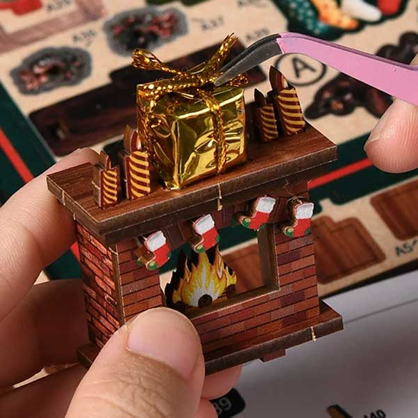 Christmas Shop Book Nook Miniature Dollhouse_Description_7