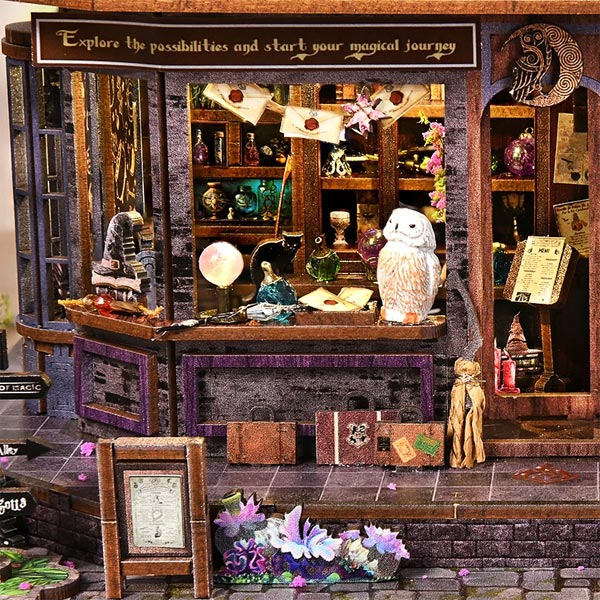 Magic Castle DIY Miniature Dollhouse_Description_3