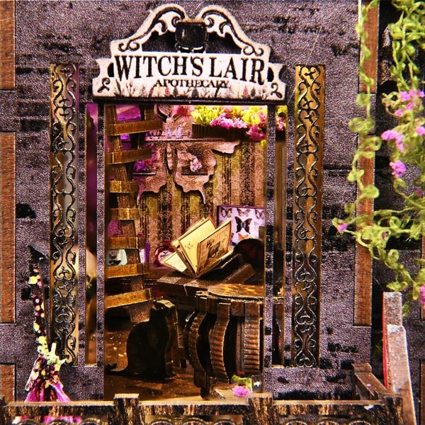 Magic Castle DIY Miniature Dollhouse_Description_4