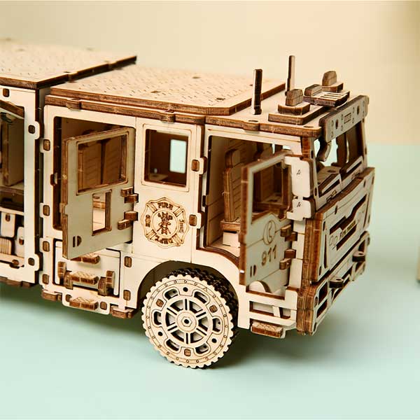 Fire Engine 3D Wooden Puzzle_Description_2