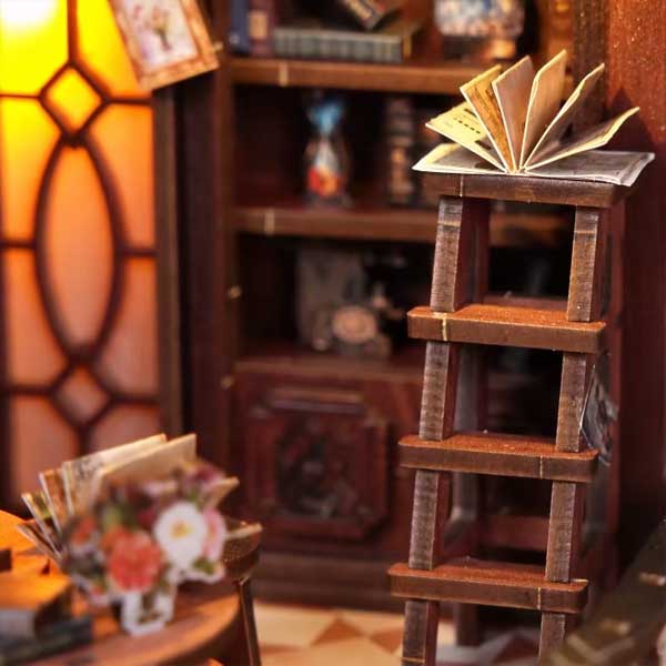 Bacchus Bookstore DIY Miniature Dollhouse_Description_4