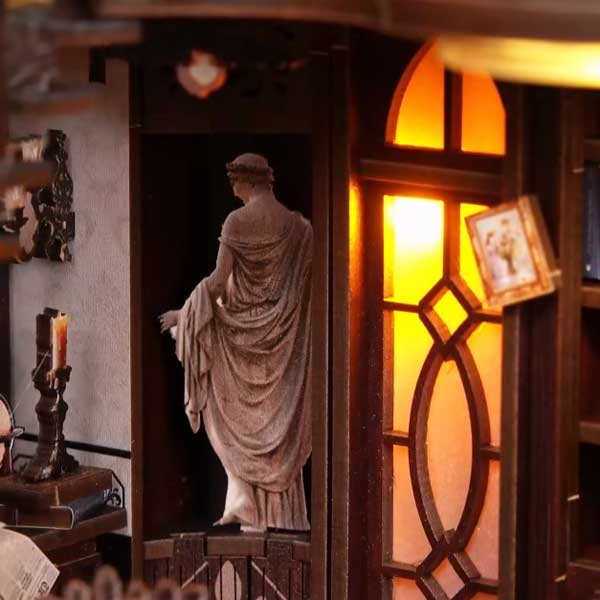 Bacchus Bookstore DIY Miniature Dollhouse_Description_5