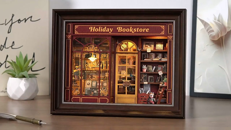 Holiday Bookstore DIY Miniature Dollhouse_Description_1