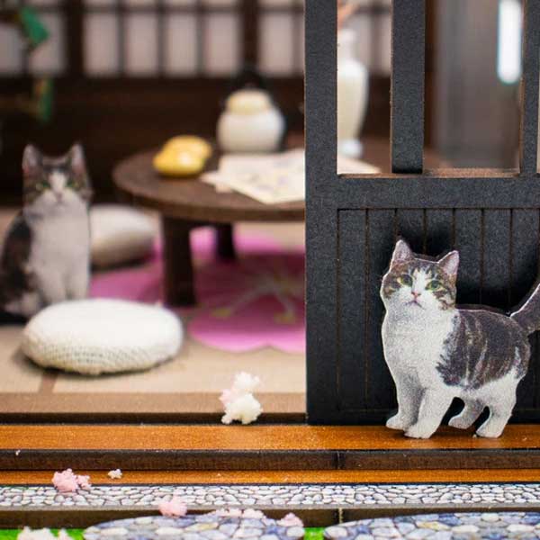 Spring Sakura Greenhouse DIY Miniature Dollhouse_Description_2