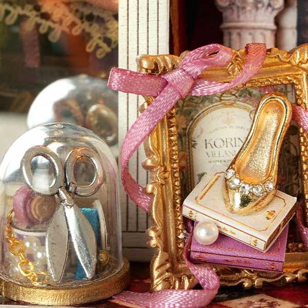 Moonlit Dreamy Mirror DIY Miniature Dollhouse_Description_4